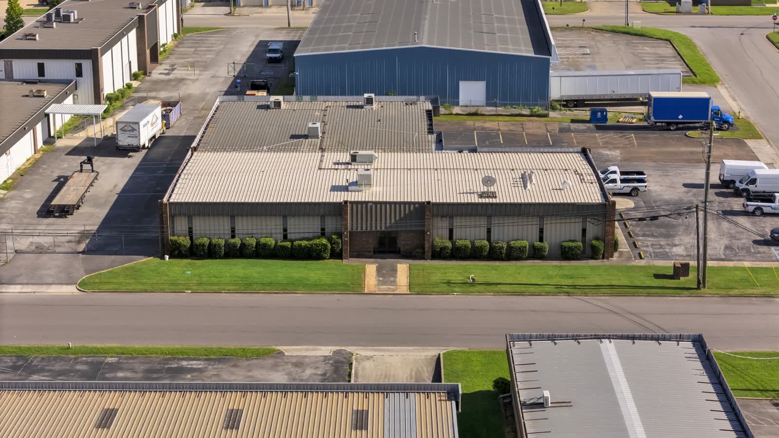 4825 Commercial Dr NW, Huntsville, AL