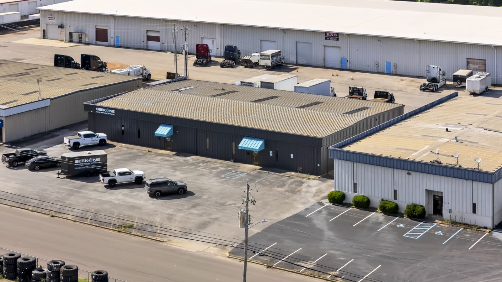 4812 Commercial Dr NW