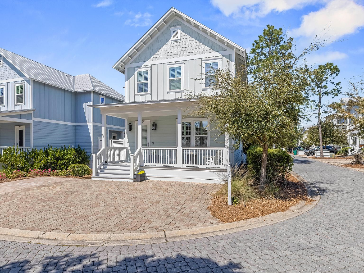109 Emerald Beach Cir exterior